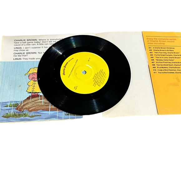 Vintage Charlie Brown All Star Read Along Book & Vinyl Record - Picture 3 of 4